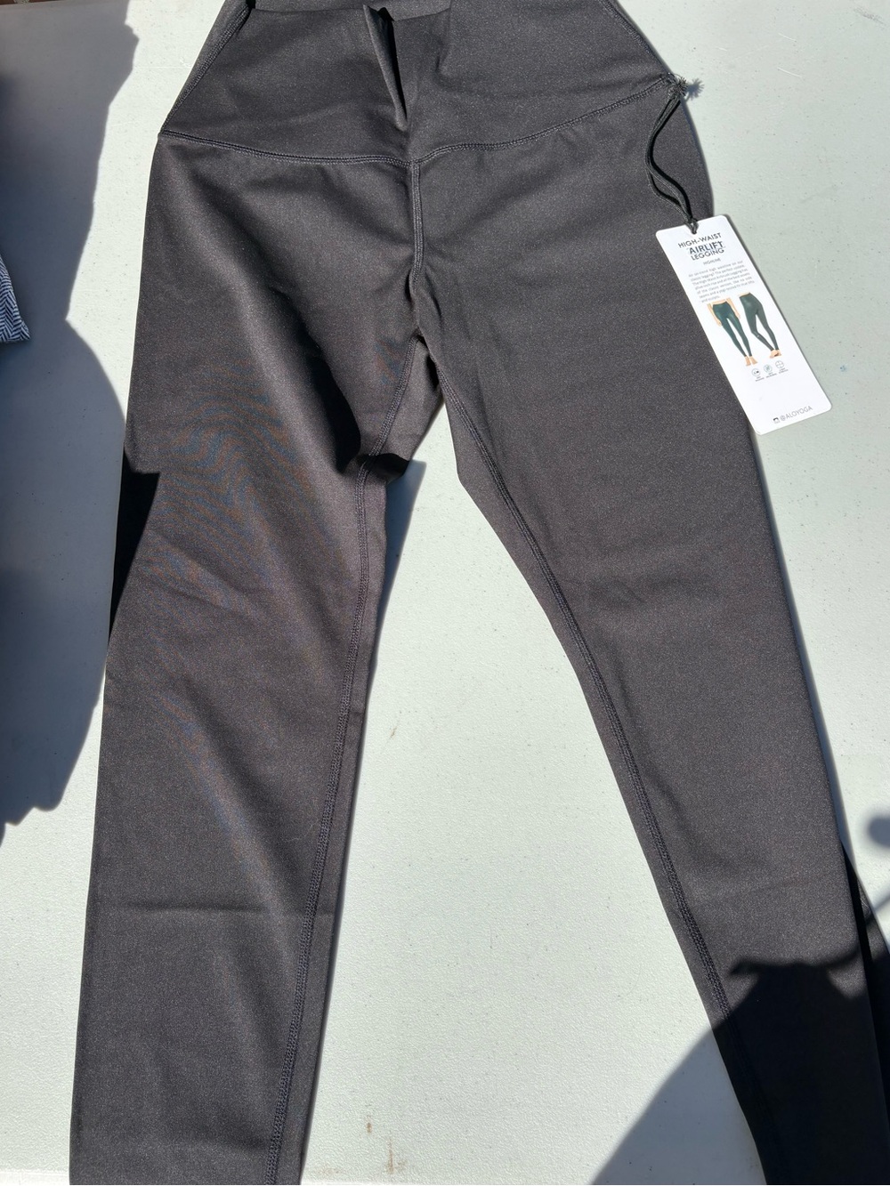 NWT Alo High-waist Airlift Legging, Full, Black, Size Medium